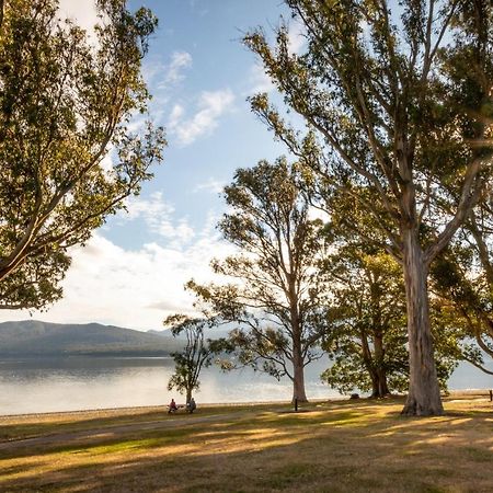 Hop, Skip And Jump To The Lake - Te Anau House Exterior photo