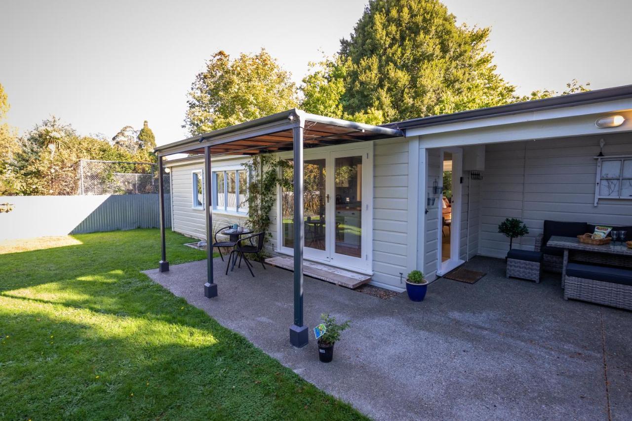 Hop, Skip And Jump To The Lake - Te Anau House Exterior photo