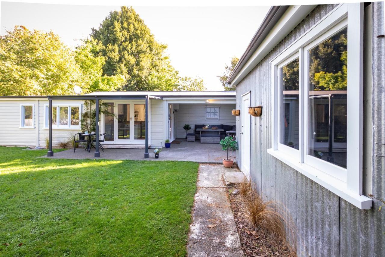 Hop, Skip And Jump To The Lake - Te Anau House Exterior photo